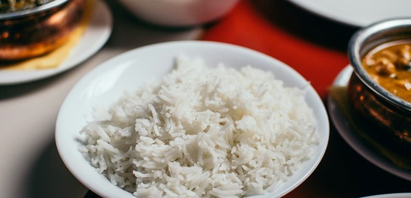 Cómo es el ritual con arroz para atraer la abundancia