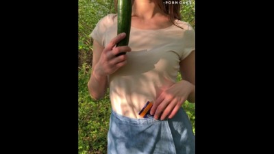 girlfriend fucks cucumber in public park