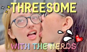 Nerds Fucking And Sucking Cum In Tasty Threesome