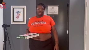 BBW Pizza Delivery Girl Gets More Than Just the Tip