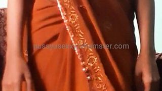 South Indian Bhabi ready to undress