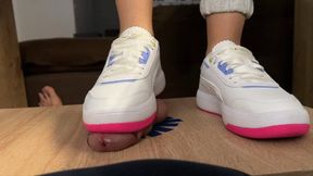 Puma sneakers with pink soles shoejob