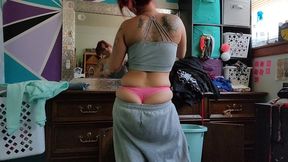 Whaletail laundry in sweatpants