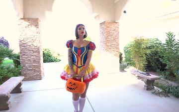Download Ivy lebelle goes trick or treating for double penetration