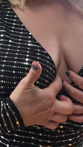 Big boobs and nippels🥰
