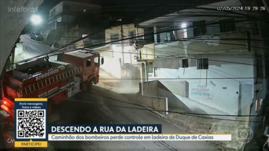 Caminhão dos bombeiros perde freio e quase tomba em ladeira - Programa: Bom Dia Rio 